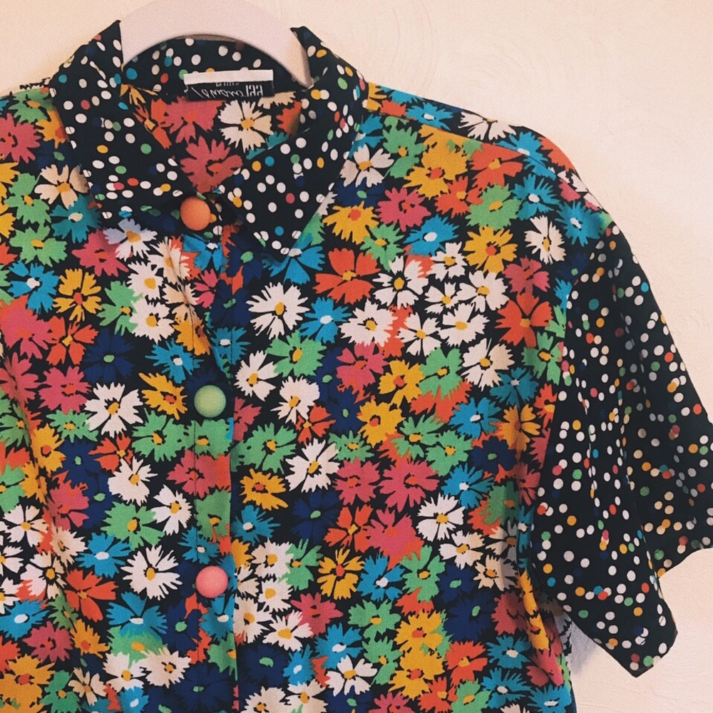 Vintage 80’s button up floral top